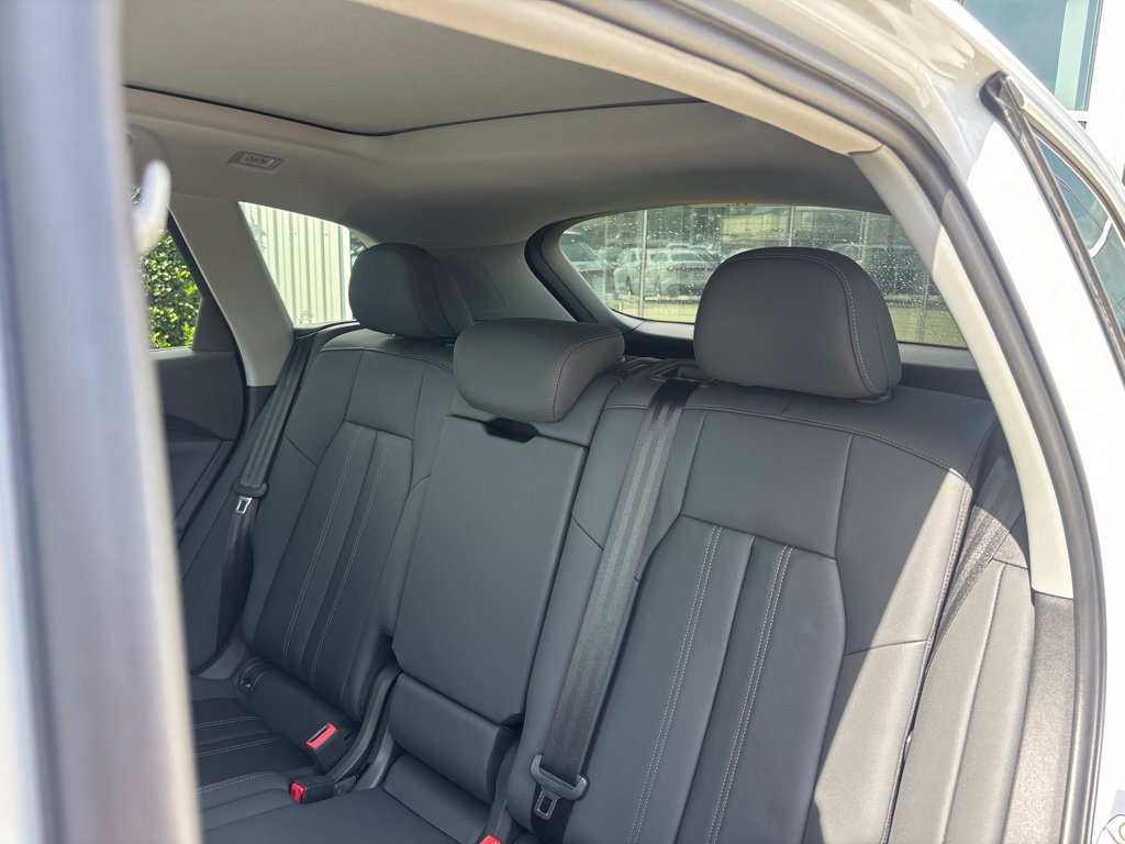 Used 2025 Audi Q5 Premium w/ Convenience Package AWD/4WD image 15