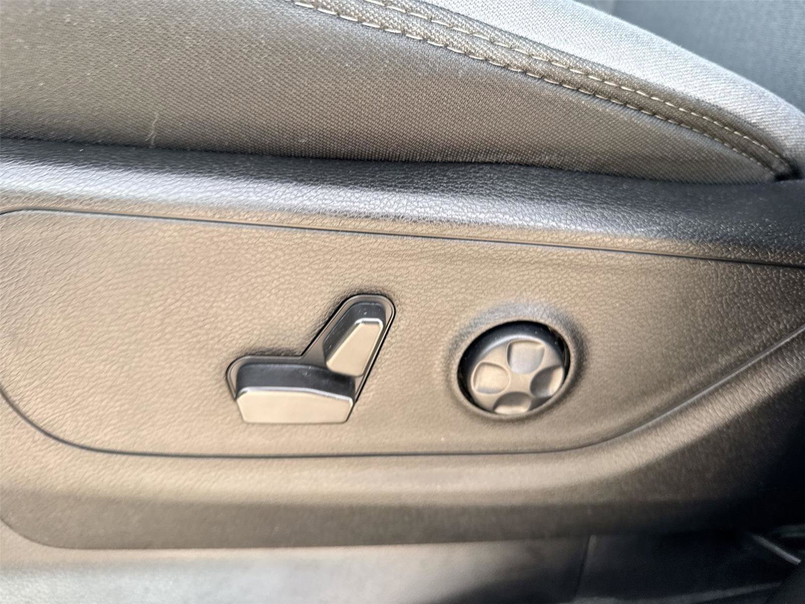 Used 2021 RAM 1500 Big Horn image 14