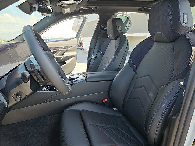 New 2026 BMW 550e xDrive w/ Executive Package image 15