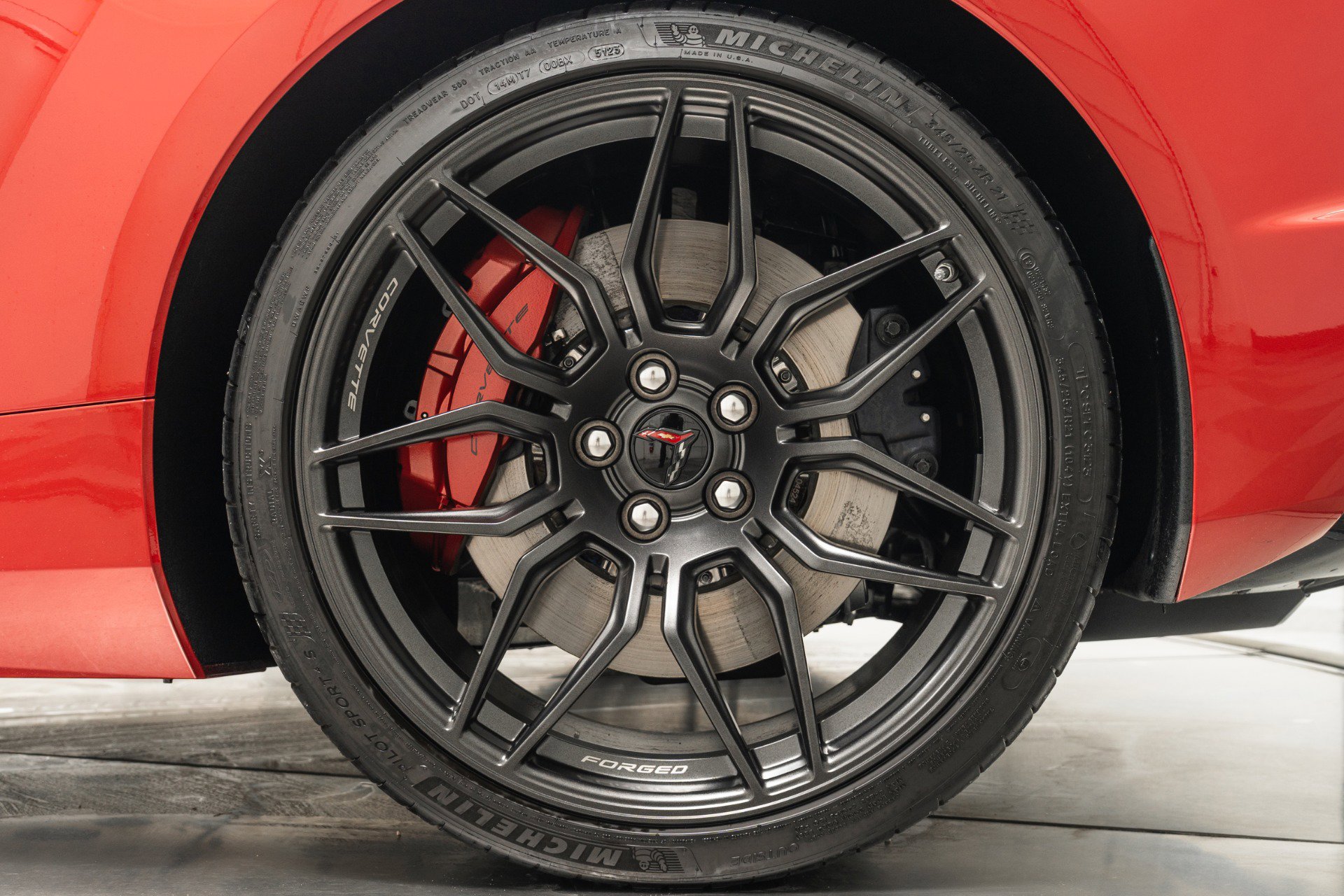 Used 2024 Chevrolet Corvette Z06 RWD image 11