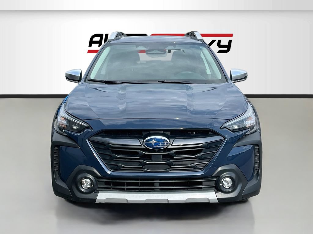 Used 2025 Subaru Outback Touring XT AWD/4WD image 2