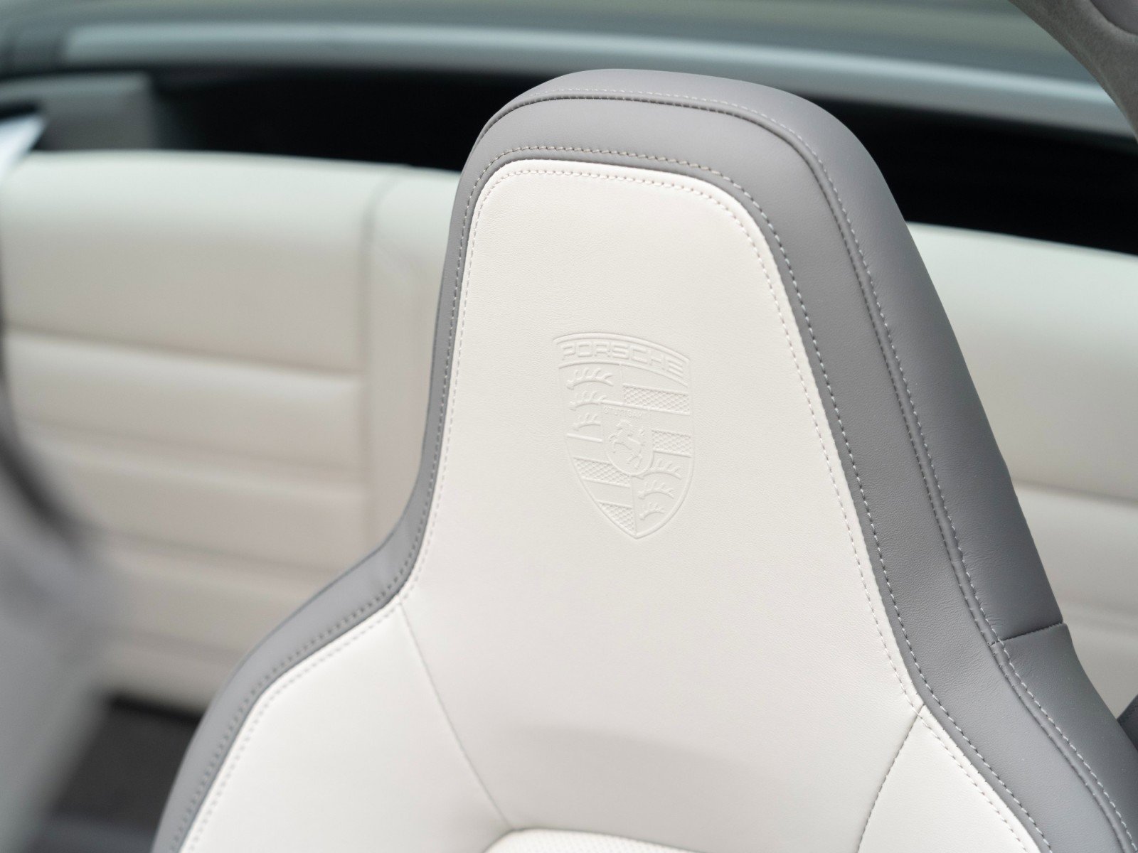 Certified 2025 Porsche 911 Targa 4 GTS image 19