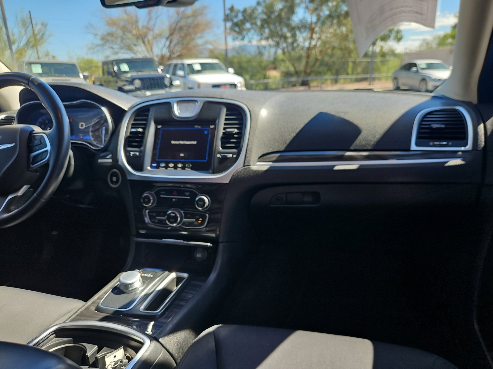 Used 2022 Chrysler 300 Touring w/ Sport Appearance Package image 20