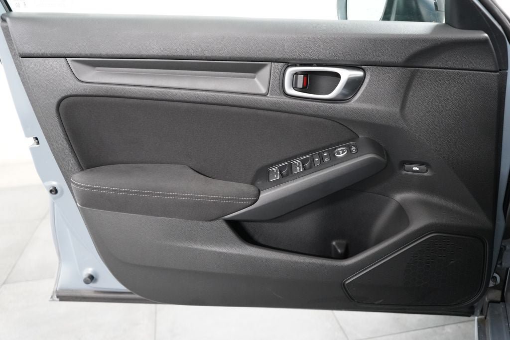 Used 2023 Honda Civic Sport image 28