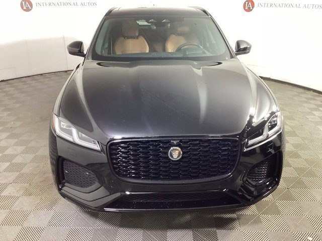 New 2026 Jaguar F-PACE R-Dynamic S image 8