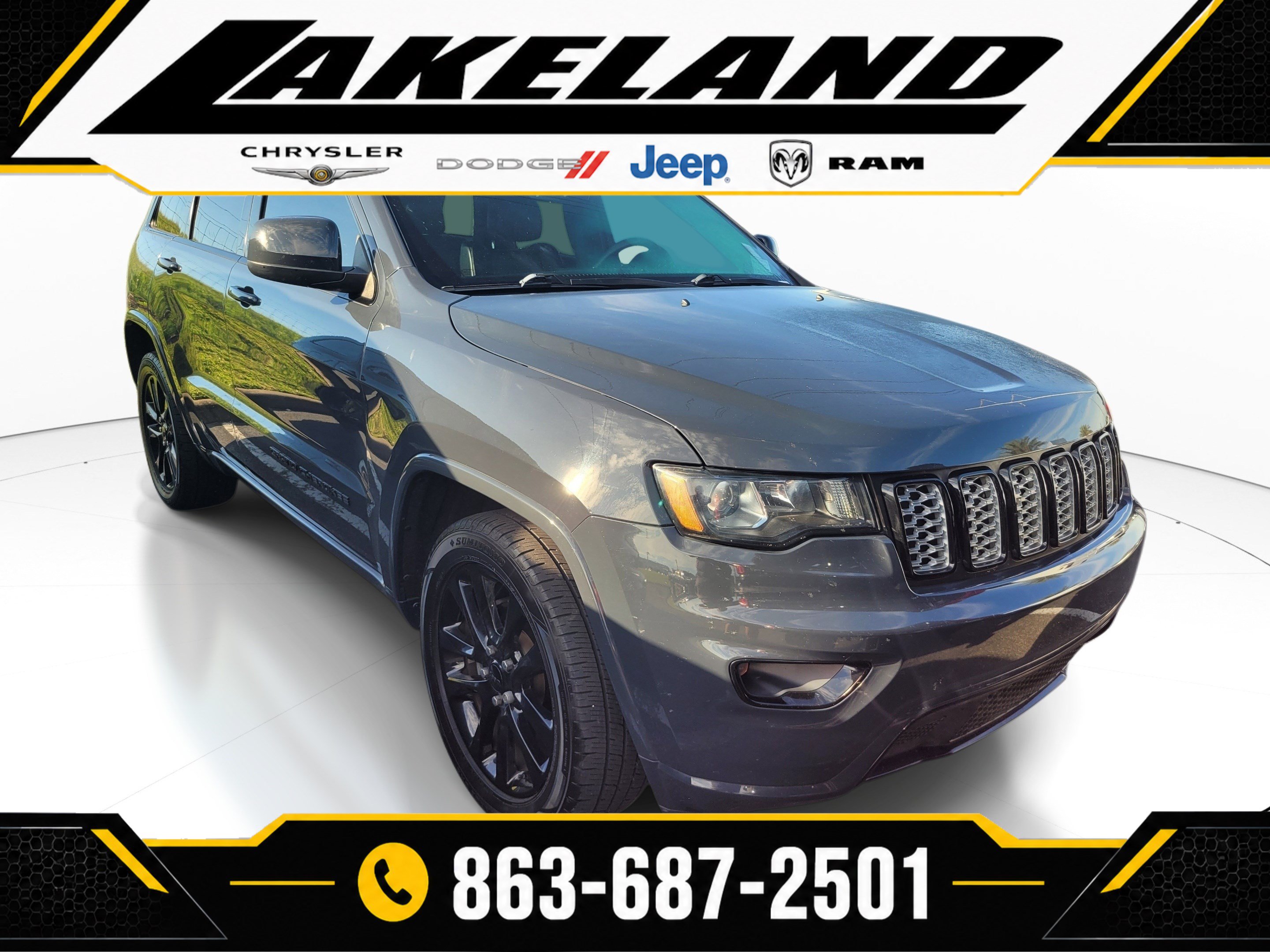 Used 2018 Jeep Grand Cherokee Altitude RWD image 1