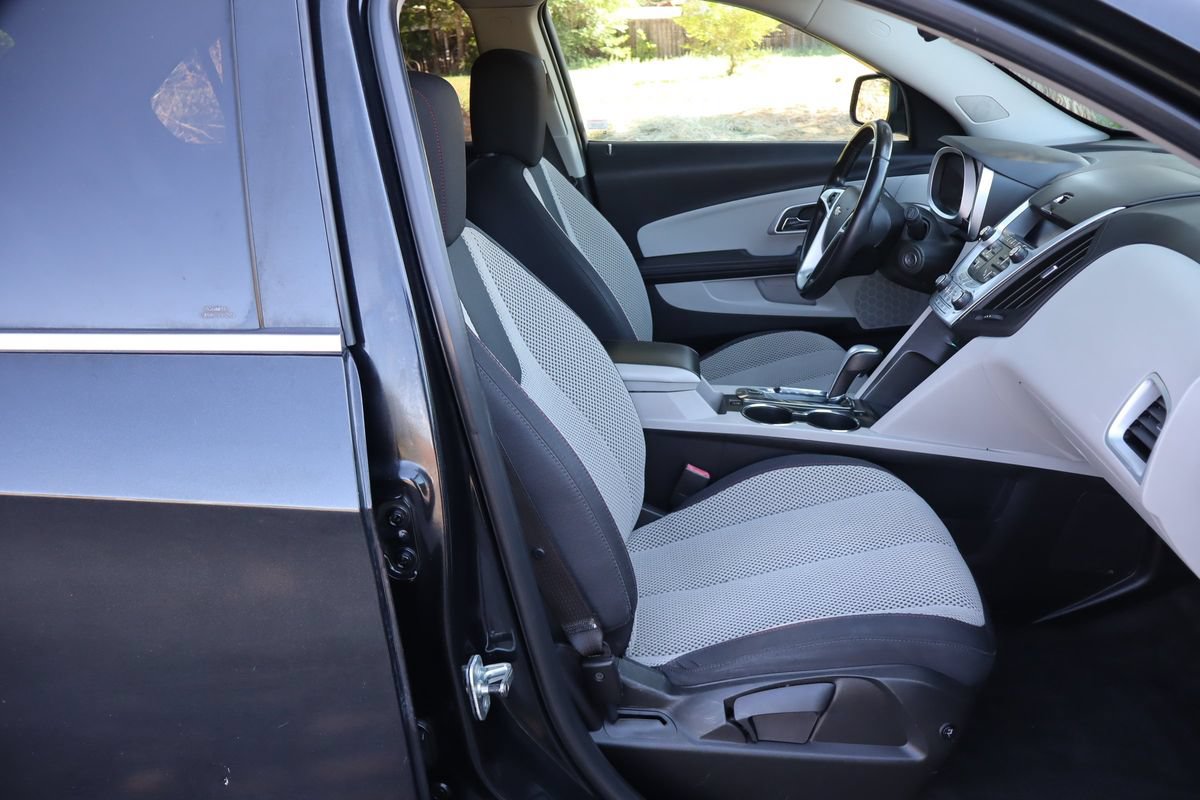 Used 2010 Chevrolet Equinox LT w/ Vehicle Interface Package AWD/4WD image 22