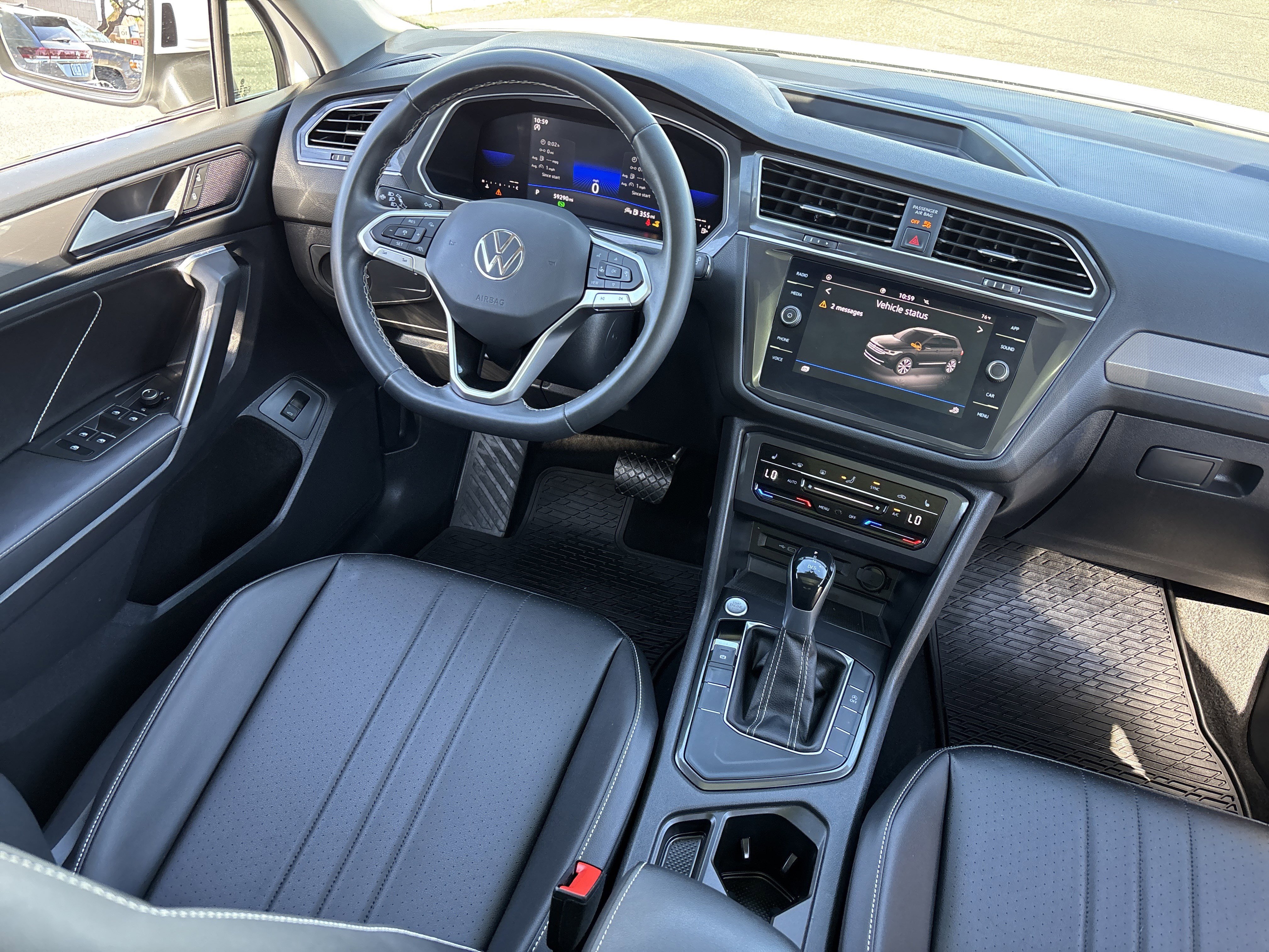 Used 2022 Volkswagen Tiguan SE image 13