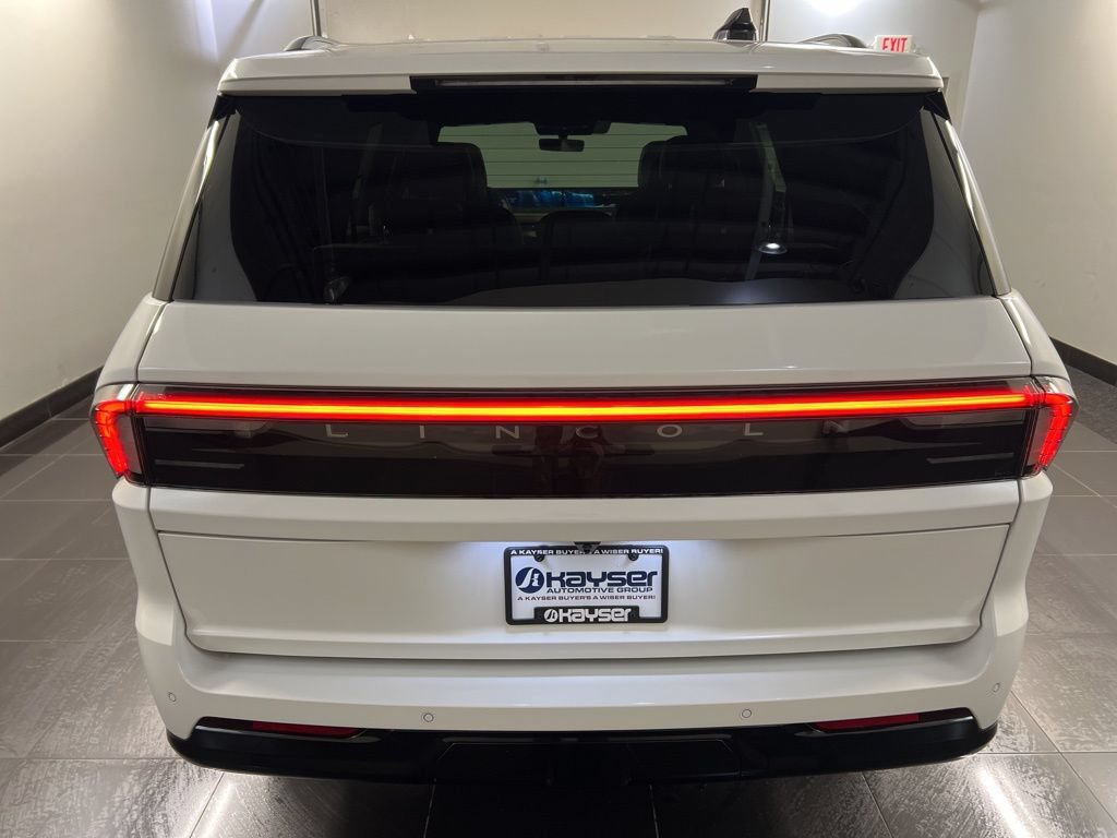 New 2026 Lincoln Navigator Black Label AWD/4WD image 5