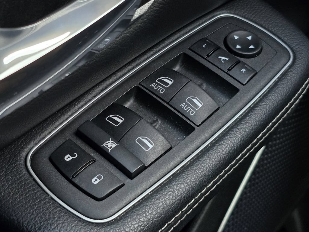 Used 2022 RAM 1500 Laramie w/ Sport Appearance Package AWD/4WD image 29