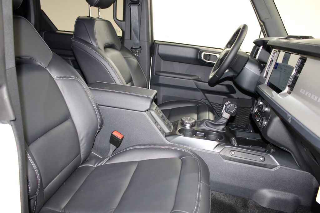 New 2025 Ford Bronco Outer Banks image 27