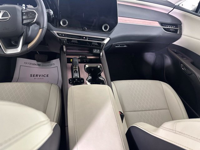 Used 2025 Lexus RX 350 w/ Convenience Package AWD/4WD image 29