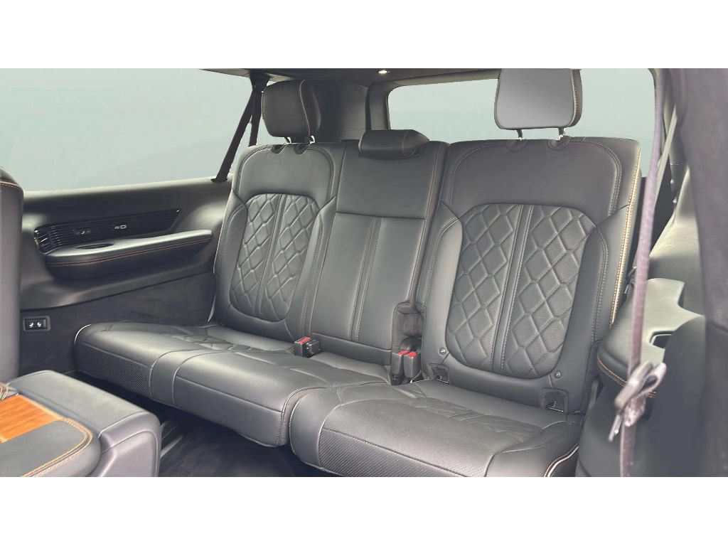 Used 2025 Jeep Grand Wagoneer L Series III w/ Rear Seat Video Group 1 AWD/4WD image 14