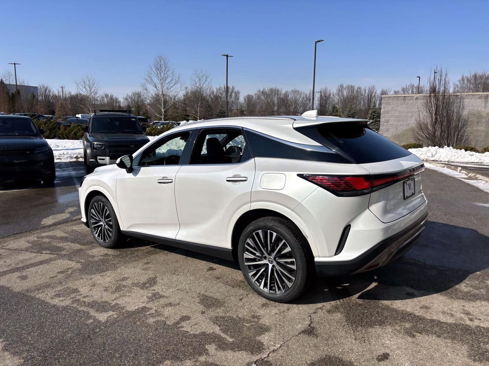 Used 2023 Lexus RX 350 Premium Plus w/ Accessory Package (Z1) image 5