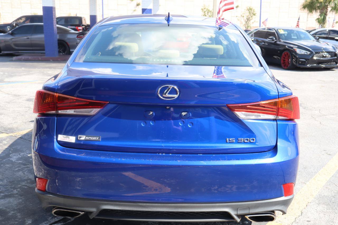Used 2018 Lexus IS 300 F Sport w/ F Sport Package RWD image 7