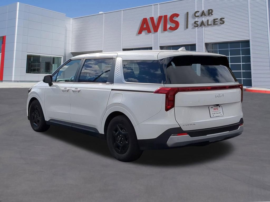 Used 2025 Kia Carnival LXS image 9