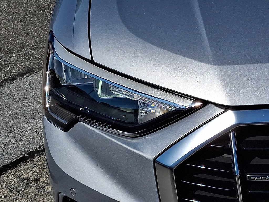 Certified 2022 Audi Q3 2.0T Premium AWD/4WD image 9