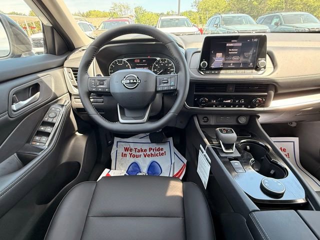 New 2026 Nissan Rogue Dark Armor AWD/4WD image 24