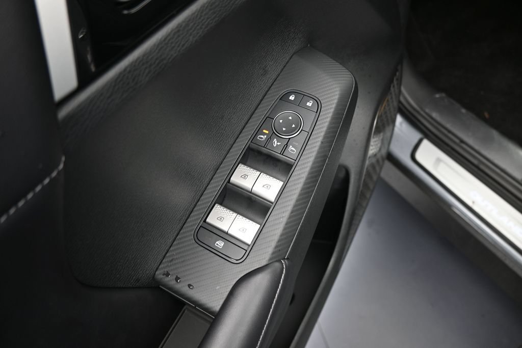 New 2026 Mitsubishi Outlander SE FWD image 15