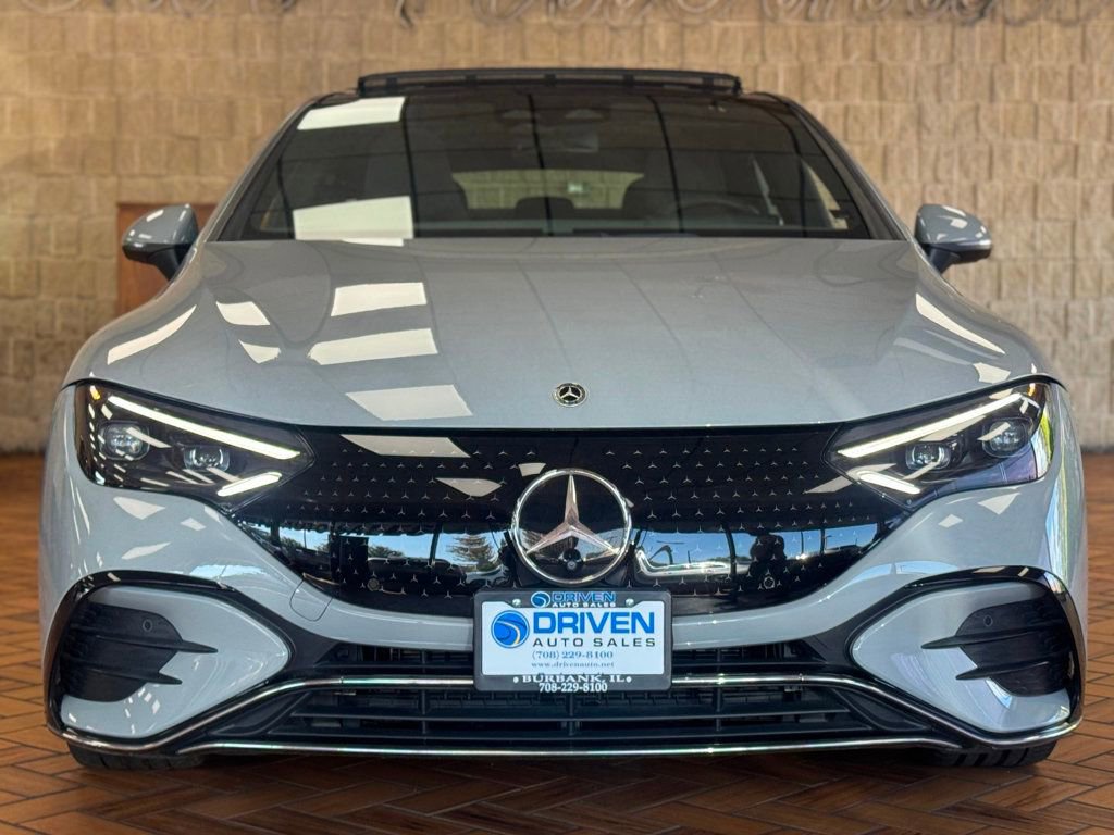 Used 2023 Mercedes-Benz EQE 500 4MATIC Sedan image 3