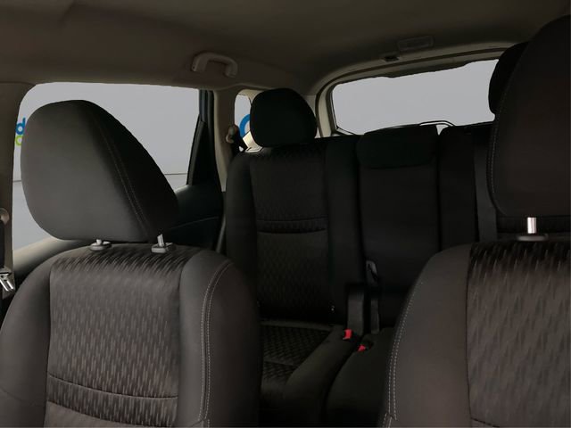 Used 2020 Nissan Rogue SV image 20