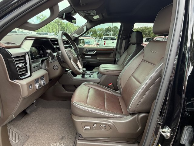 Used 2025 GMC Sierra 1500 Denali AWD/4WD image 12