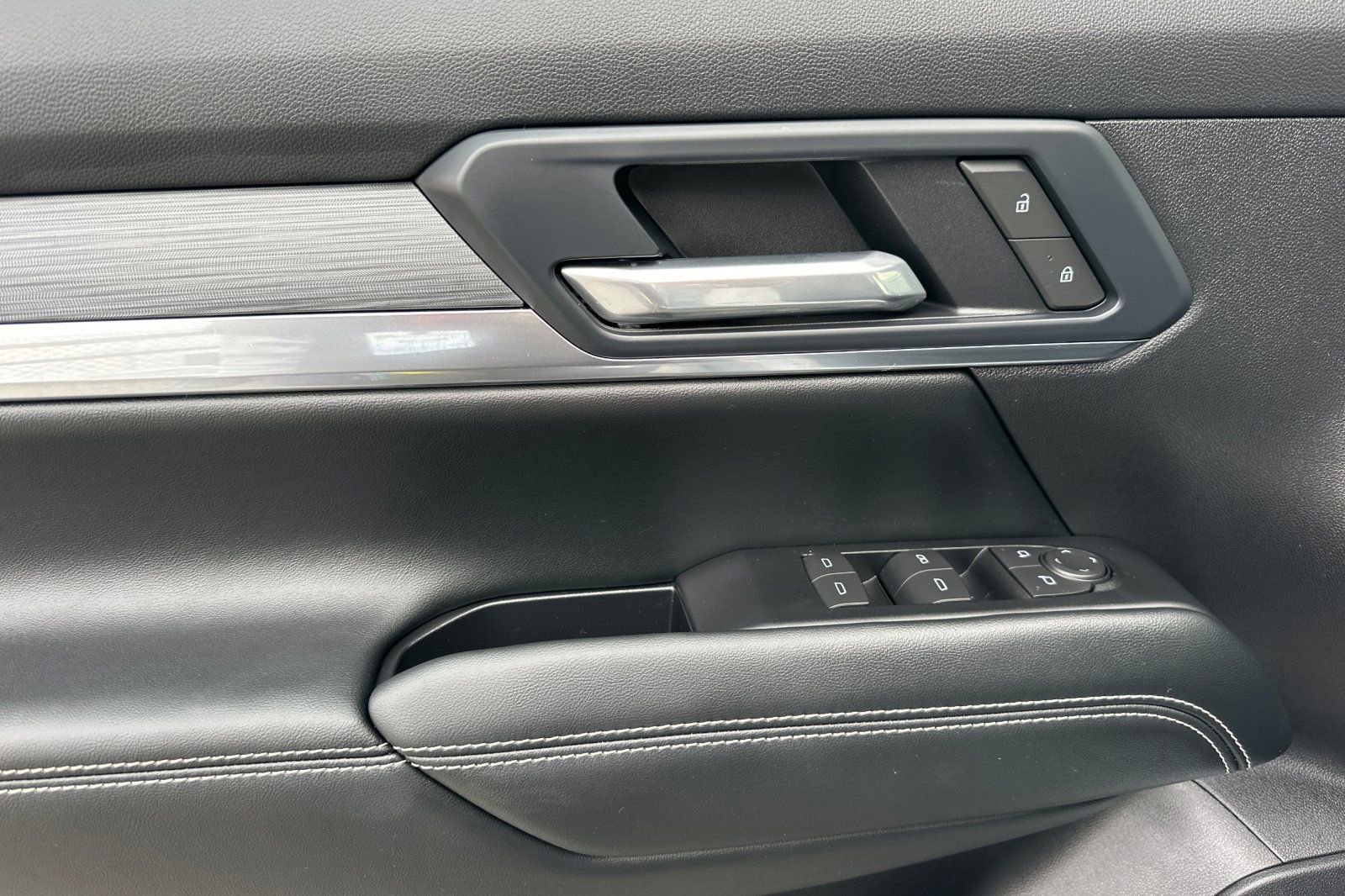 Used 2026 GMC Terrain Elevation image 11