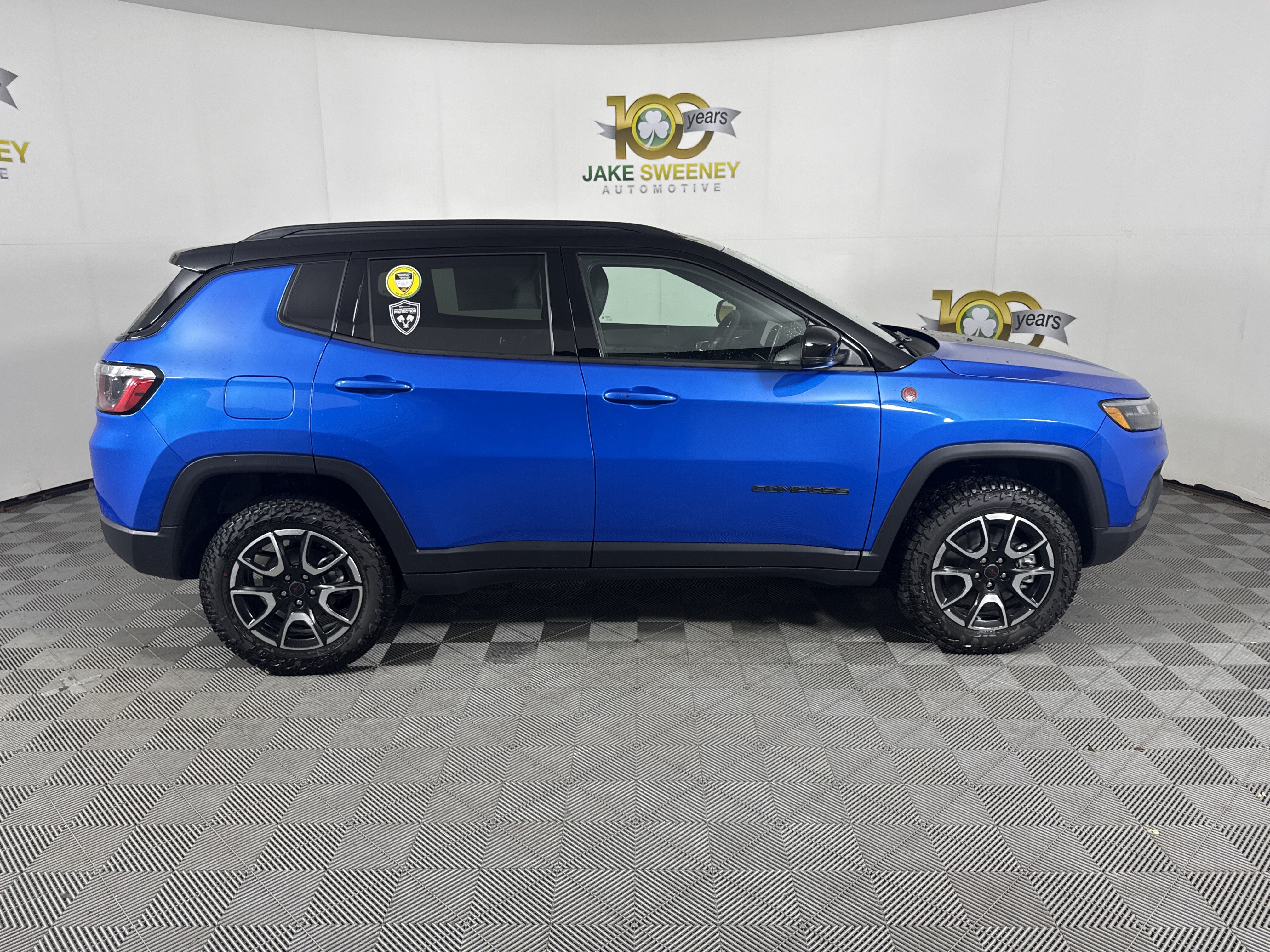 New 2026 Jeep Compass Trailhawk AWD/4WD image 11