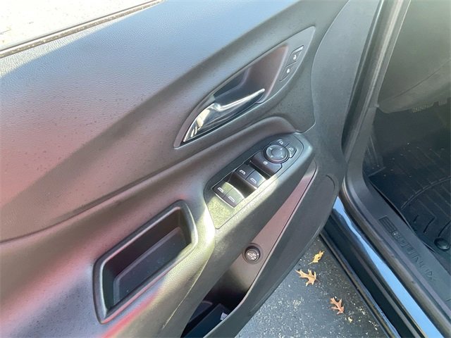 Used 2022 Chevrolet Equinox LT image 24