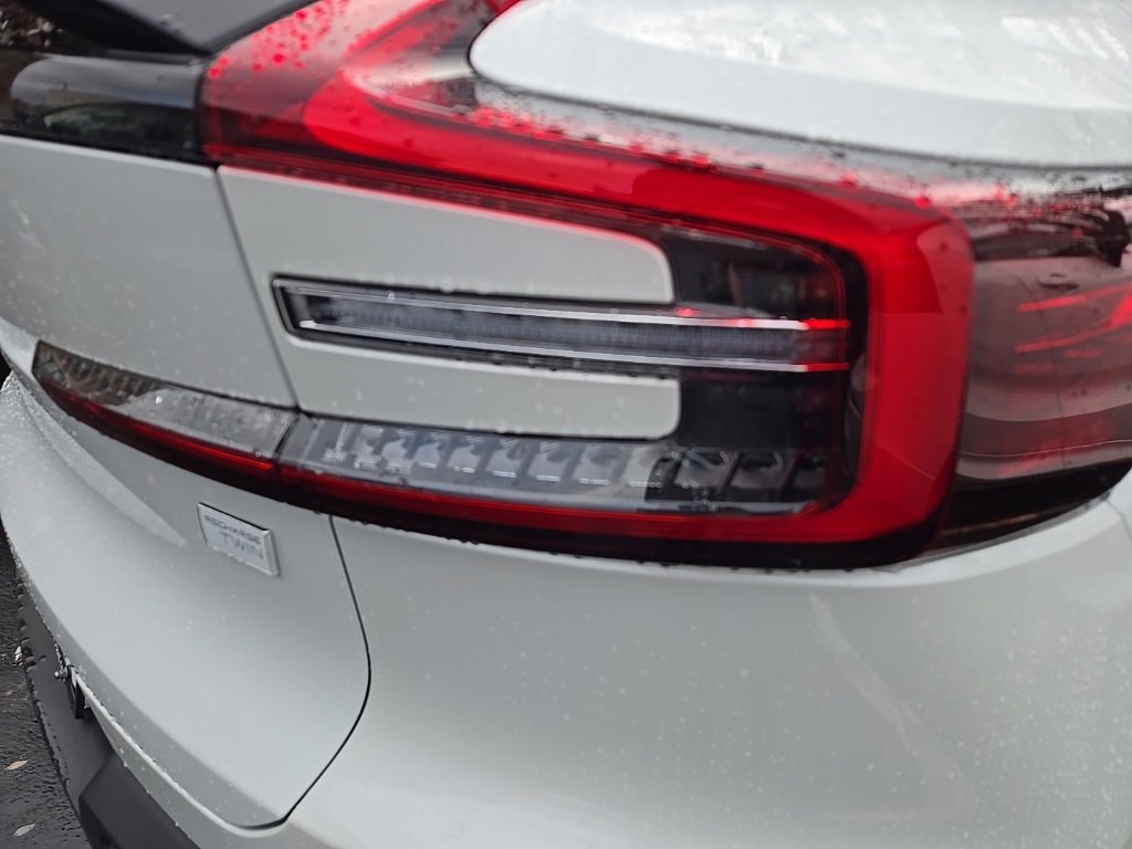 Certified 2023 Volvo C40 P8 Recharge Plus w/ Climate Package image 6