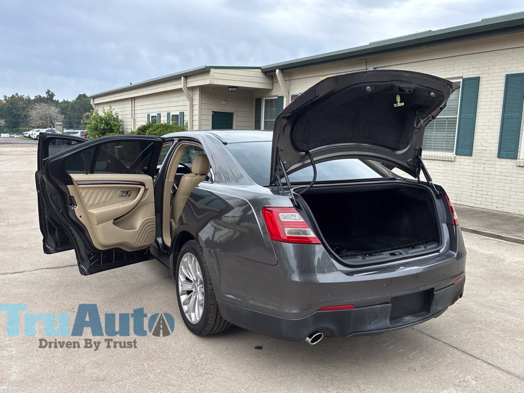 Used 2017 Ford Taurus Limited FWD image 15