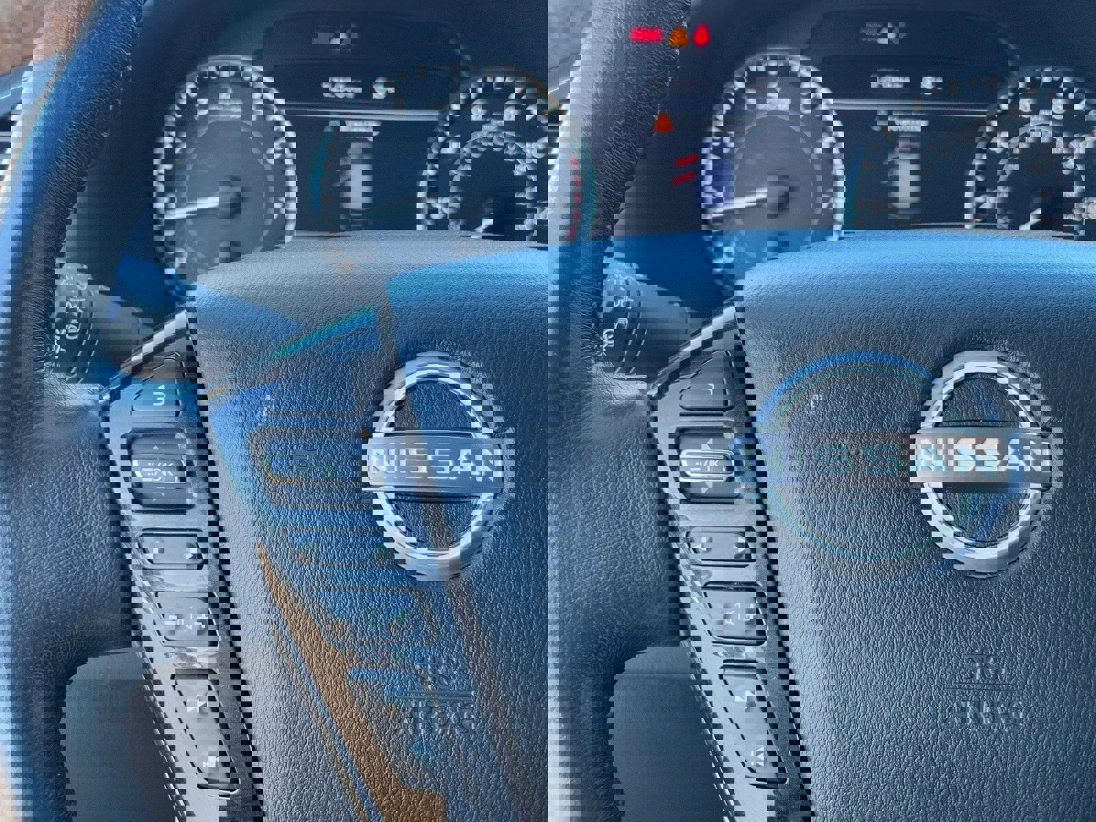 Used 2021 Nissan Armada SL w/ Captain's Chairs Package image 21