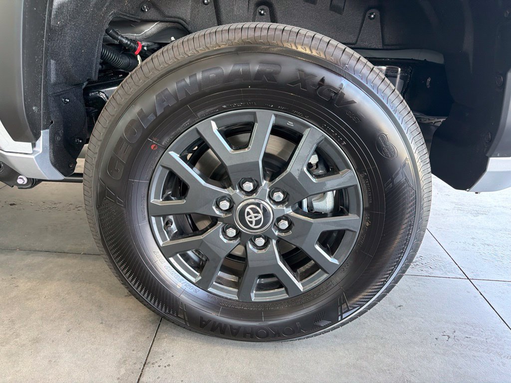 Certified 2026 Toyota 4Runner SR5 AWD/4WD image 17