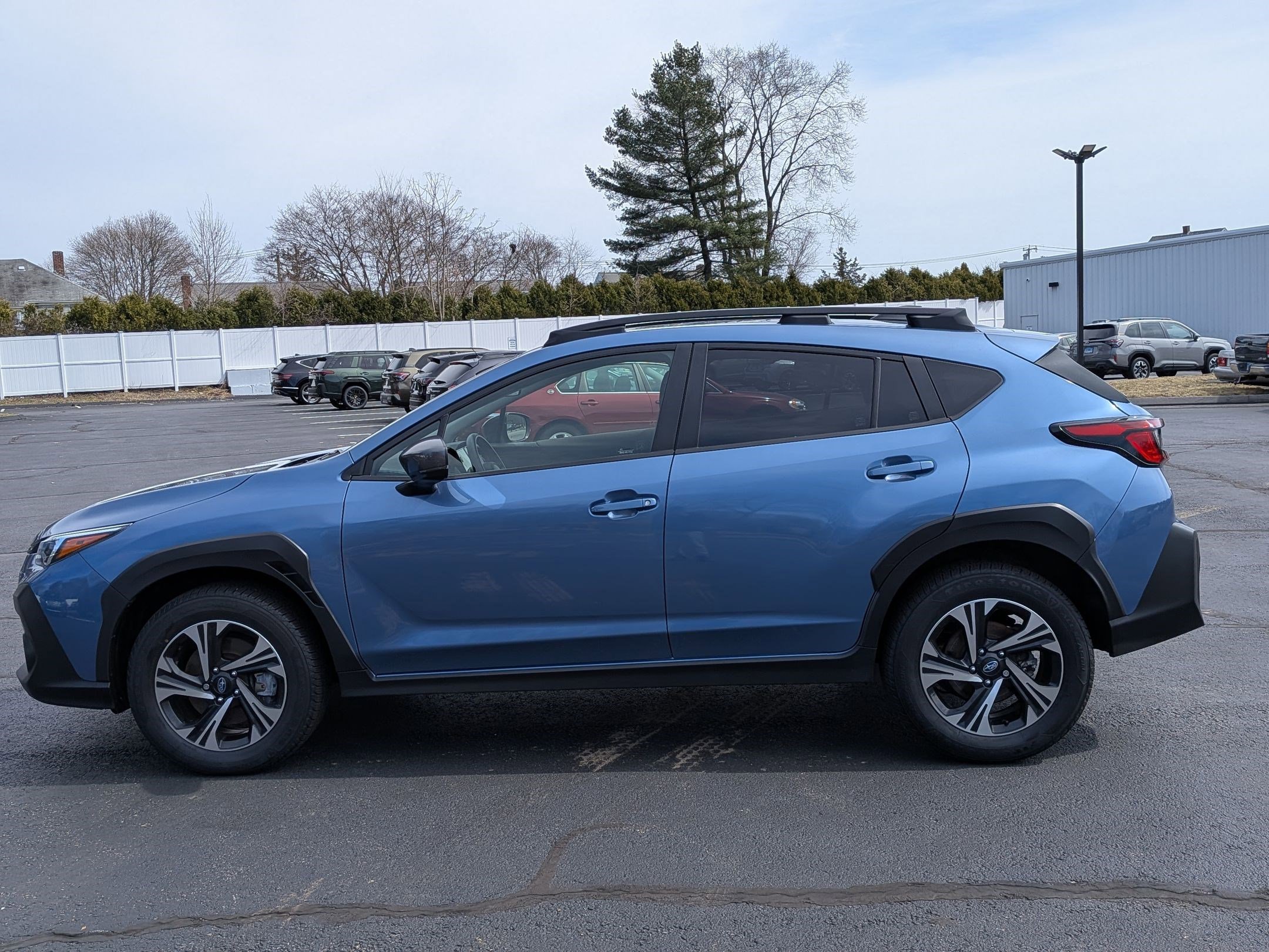 Used 2024 Subaru Crosstrek 2.0i Premium image 2