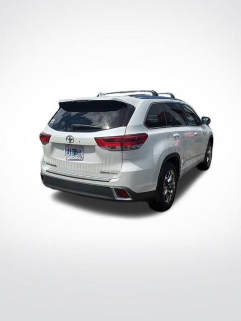 Used 2019 Toyota Highlander Limited Platinum AWD/4WD image 6