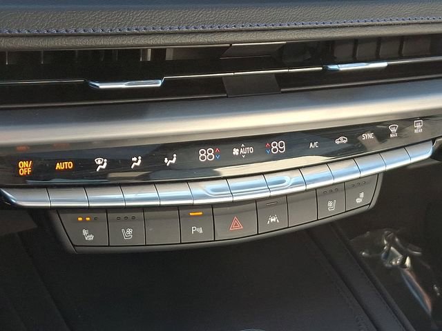 Used 2024 Cadillac XT4 Sport image 15