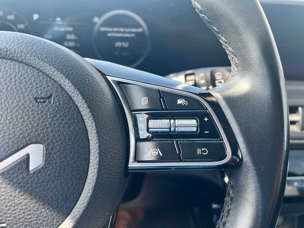Used 2024 Kia Seltos S AWD/4WD image 19