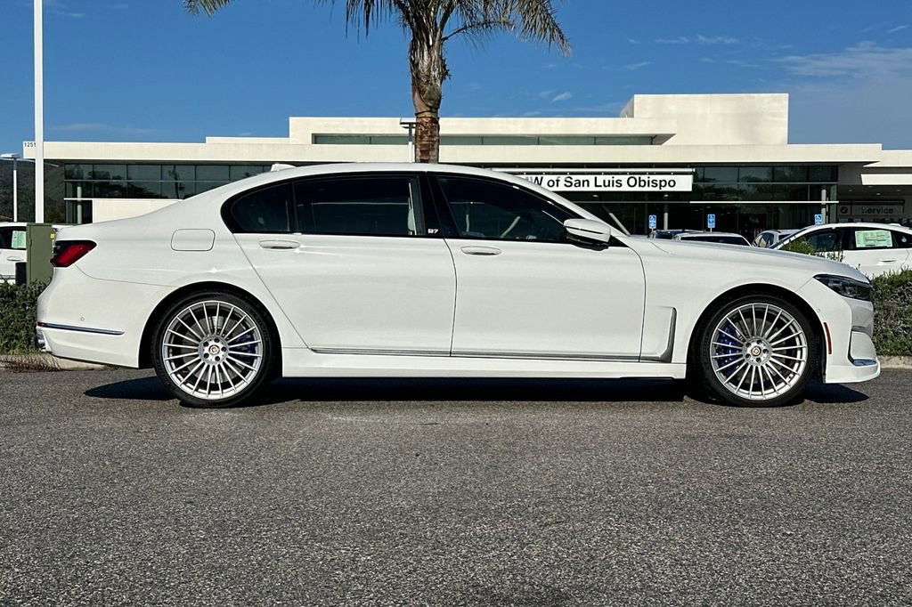Used 2022 BMW ALPINA B7 xDrive w/ Luxury Rear Seating Package video 2
