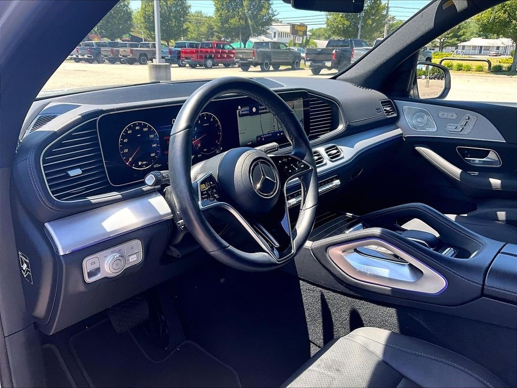 Used 2025 Mercedes-Benz GLS 450 4MATIC image 8