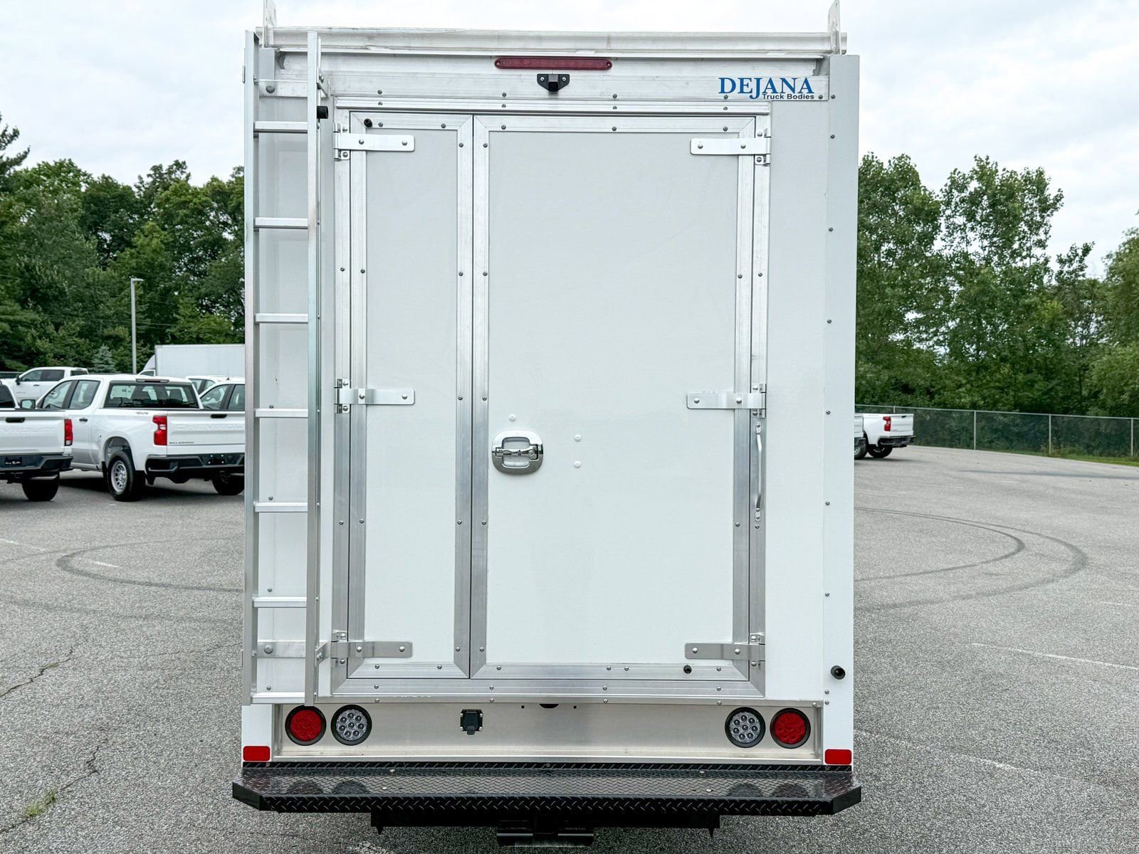New 2025 Chevrolet Express 3500 w/ Power Convenience Package RWD image 9