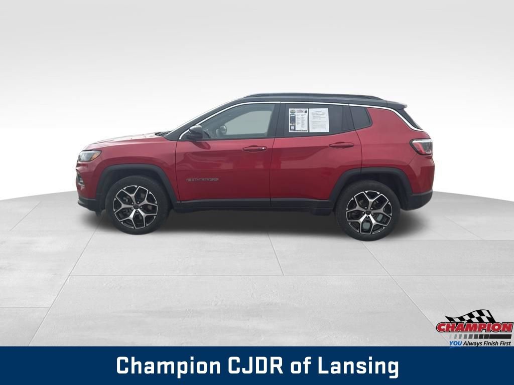 Used 2025 Jeep Compass Limited image 2