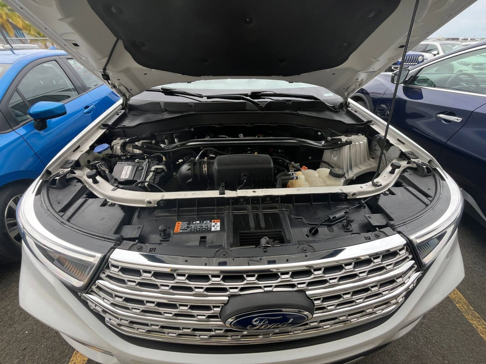 Used 2023 Ford Explorer Limited image 36