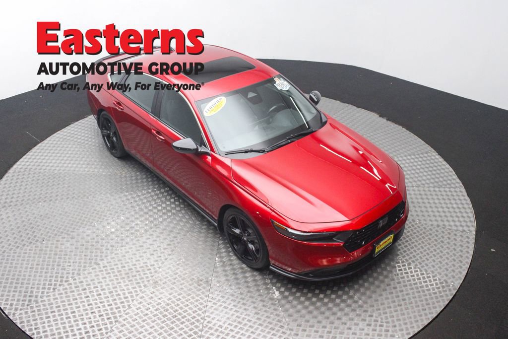 Used 2024 Honda Accord Sport image 3