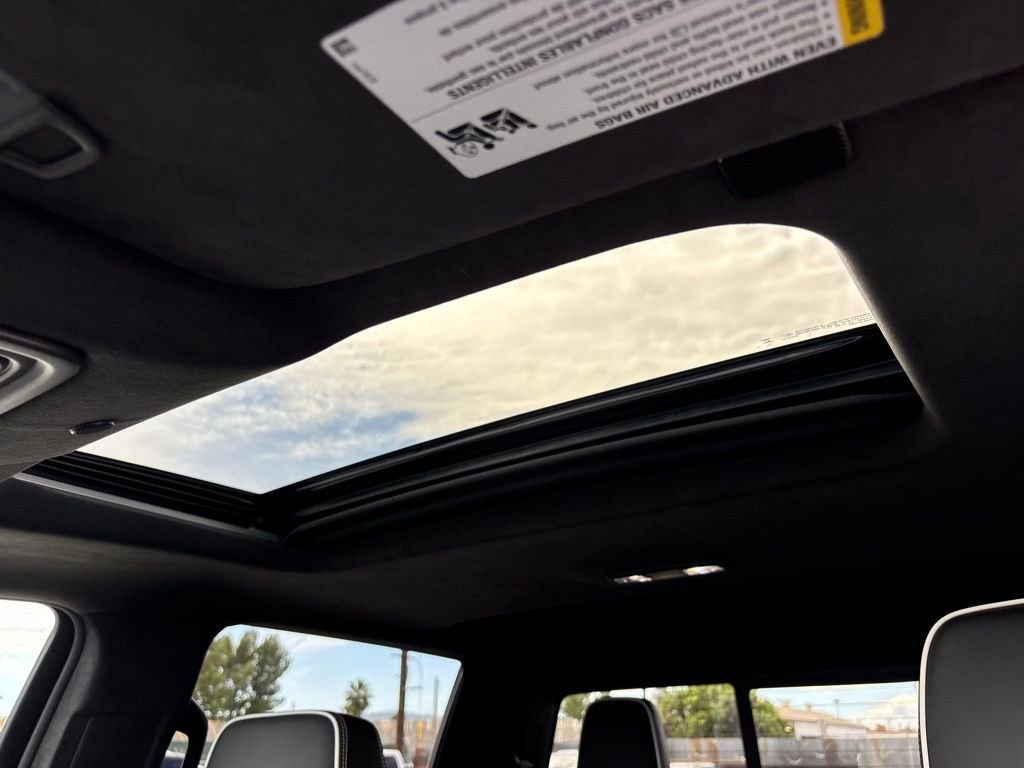 Used 2025 GMC Sierra 2500 AT4X image 27