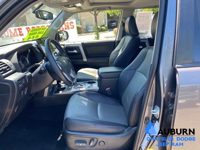 Used 2018 Toyota 4Runner SR5 Premium AWD/4WD image 28