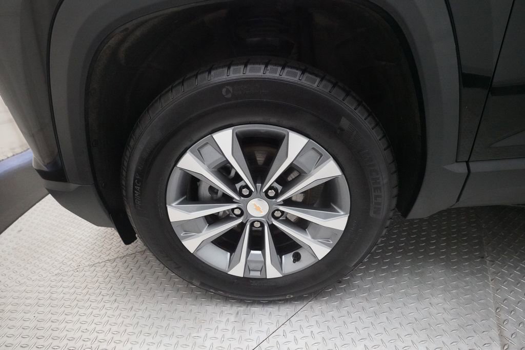 Used 2025 Chevrolet Equinox LT w/ Convenience Package II image 27