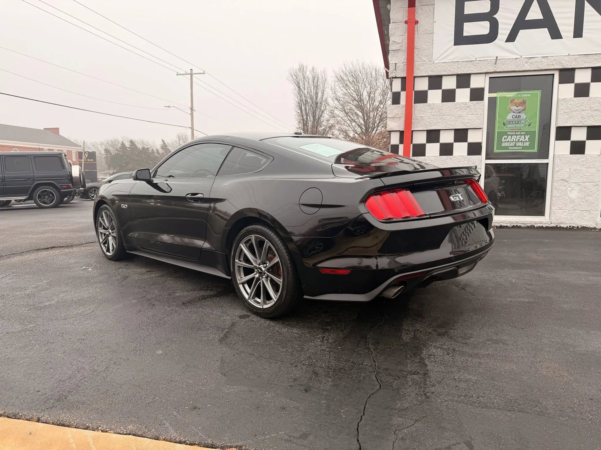 Used 2015 Ford Mustang GT Premium image 3
