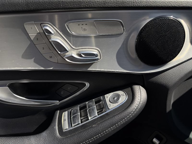 Used 2018 Mercedes-Benz C 300 Sedan image 10