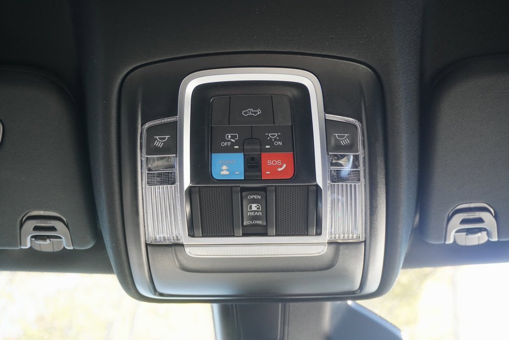 New 2026 RAM 1500 4x4 Crew Cab image 22