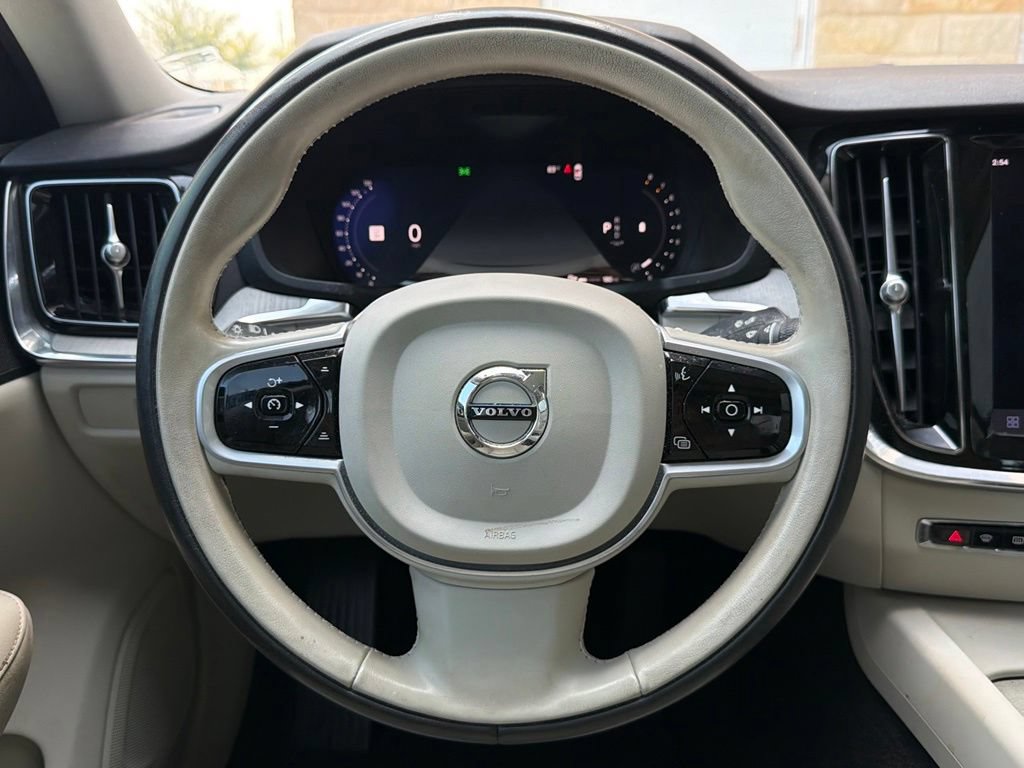 Used 2023 Volvo S60 B5 Plus AWD/4WD image 11